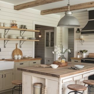 10 French Country Kitchen Elements Designers Always Use
