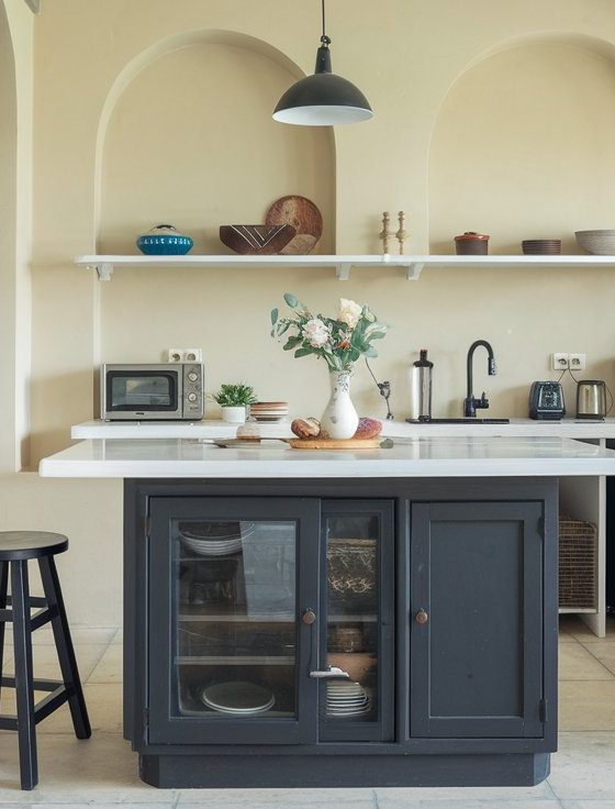 71+ Chic Small Kitchen Island Ideas for Space Optimization